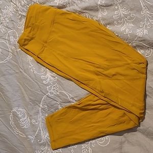Zyia Hi-Rise Luxe Goldenrod Leggings